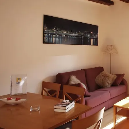 Mh Plaza Apartmán *