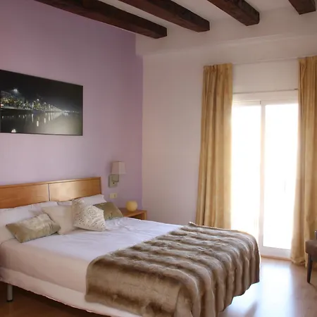 Mh Plaza Apartament *